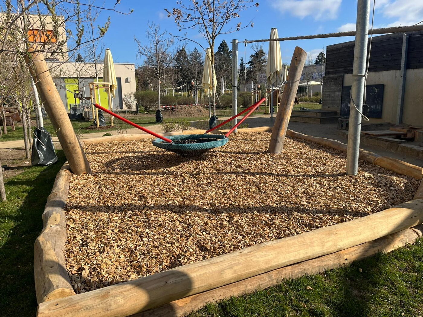 Die Kita Marta verschönert und belebt ihren Außenbereich