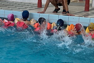 Schwimmkurs für die Vorschulkinder in der Kita Tabaluga